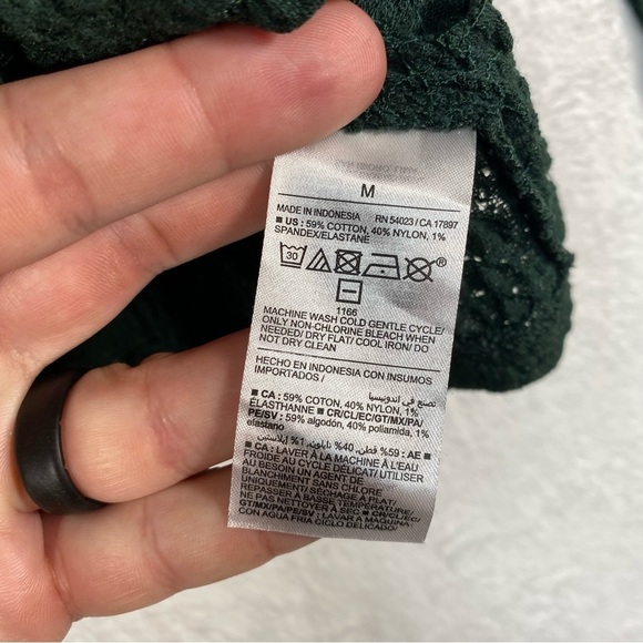 NWT Old Navy Textured Lace Scoop Neck Top Womens Size M Dark Green Flared Sleeve - Picture 6 of 10